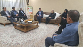 دیدار معاون پارلمانی وزارت علوم، تحقیقات و فناوری با خانواده‌های شهداء شهرستان خرمشهر به مناسبت هفته دفاع مقدس