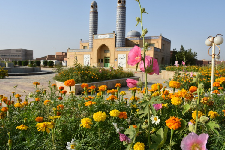 گزارش تصویری / بهار در دانشگاه علوم و فنون دریایی خرمشهر