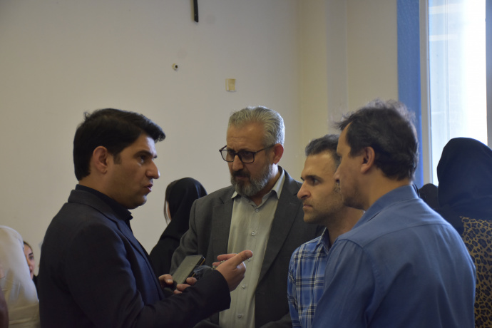 بازدید رییس دانشگاه علوم و فنون دریایی خرمشهر از نحوه ثبت نام دانشجویان نو ورود