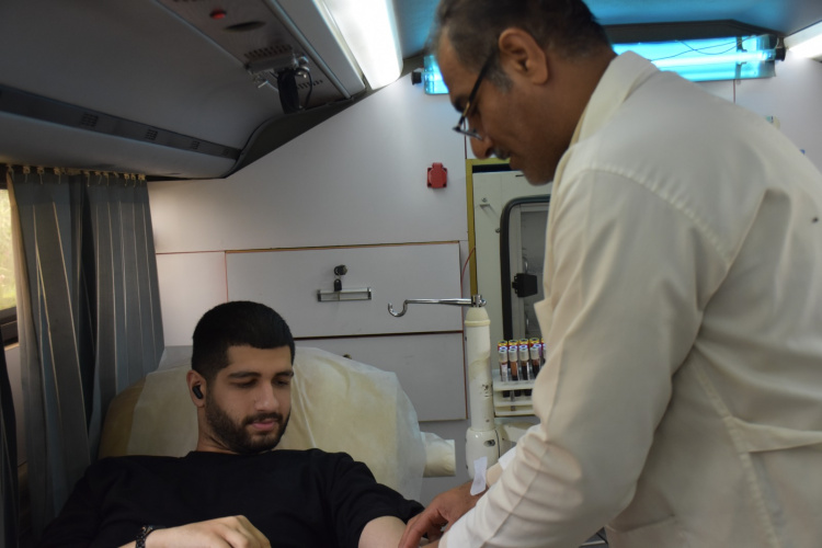 استقرار ایستگاه اهدای خون در دانشگاه علوم و فنون دریایی خرمشهر