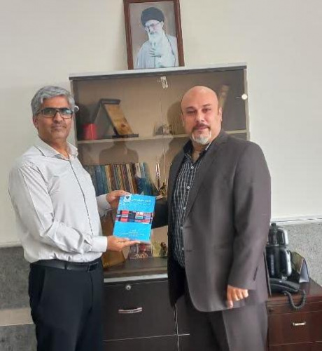 انتشار کتاب «مقاومت و جریان کشتی» ترجمه دکتر احمد حاجیوند عضو هیئت علمی دانشگاه علوم وفنون دریایی خرمشهر