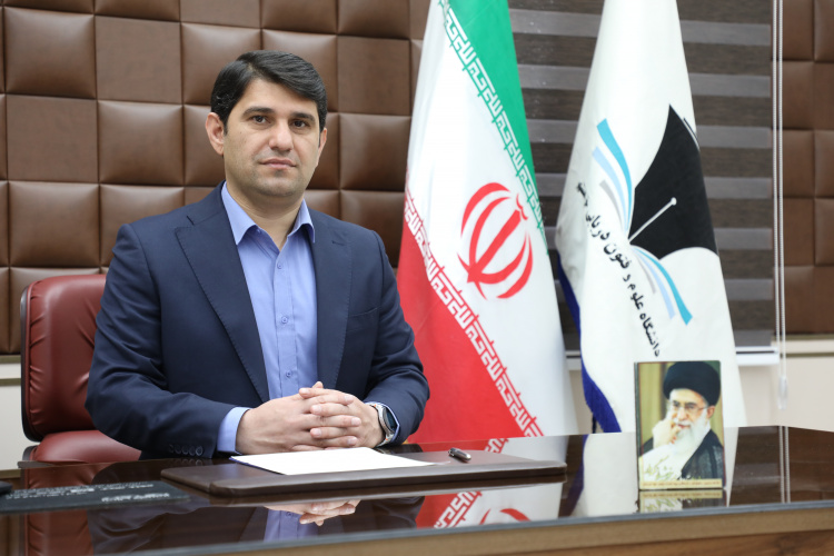 دکتر مرتضی بختیاری رئیس دانشگاه علوم و فنون دریایی خرمشهر با صدور پیامی روز کار و کارگر را به تمامی کارگران شریف و پرتلاش دانشگاه تبریک گفت.