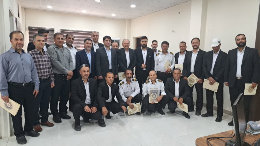 تقدیر رئیس دانشگاه علوم و فنون دریایی خرمشهر از نیروهای حراست و انتظامات